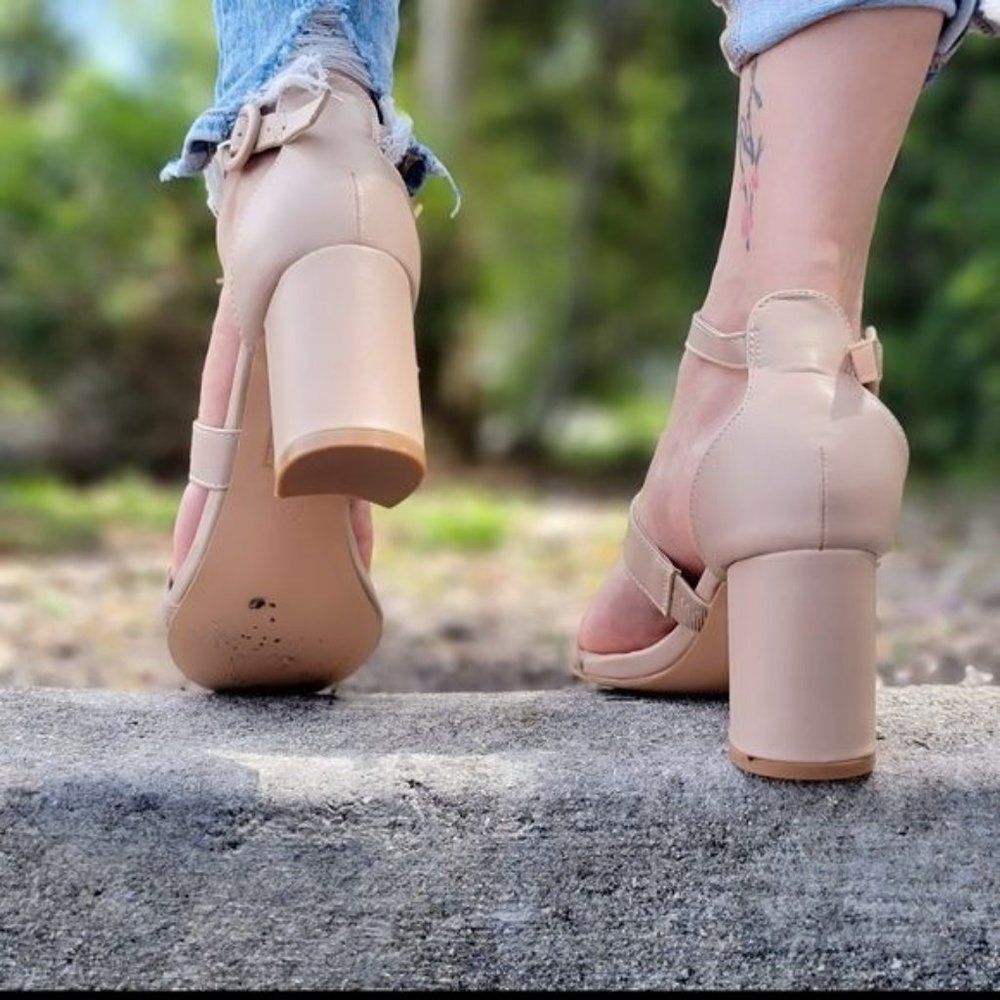 Women's Nude Strappy Block Heel Sandals with Ankle Strap - Picture 3 of 4